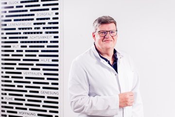 Dr. med. Henning Jansen